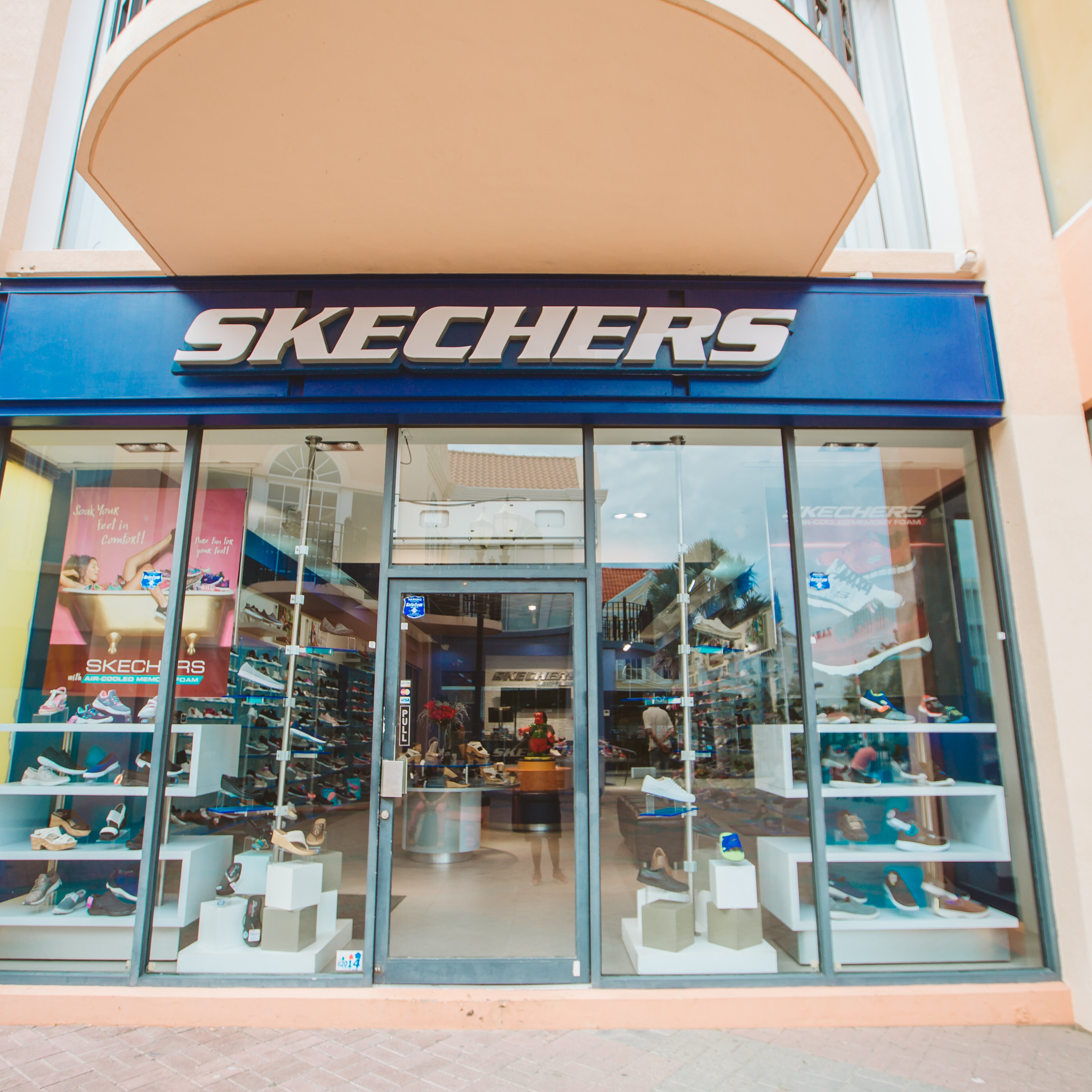 stores that sell skechers near me