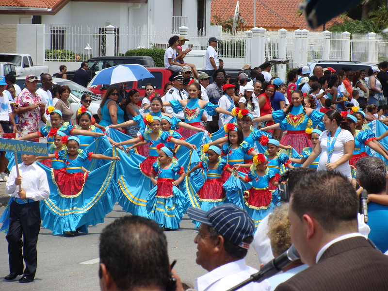 aruba-flag-meaning-history-facts-about-the-flag-of-aruba