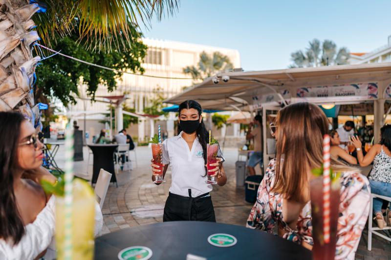 ¡La fiesta es real! 3 tips para vivir una noche romántica y típica en Aruba