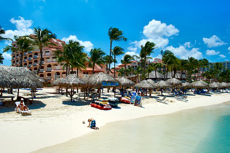 Guest Honoring at Playa Linda Resort