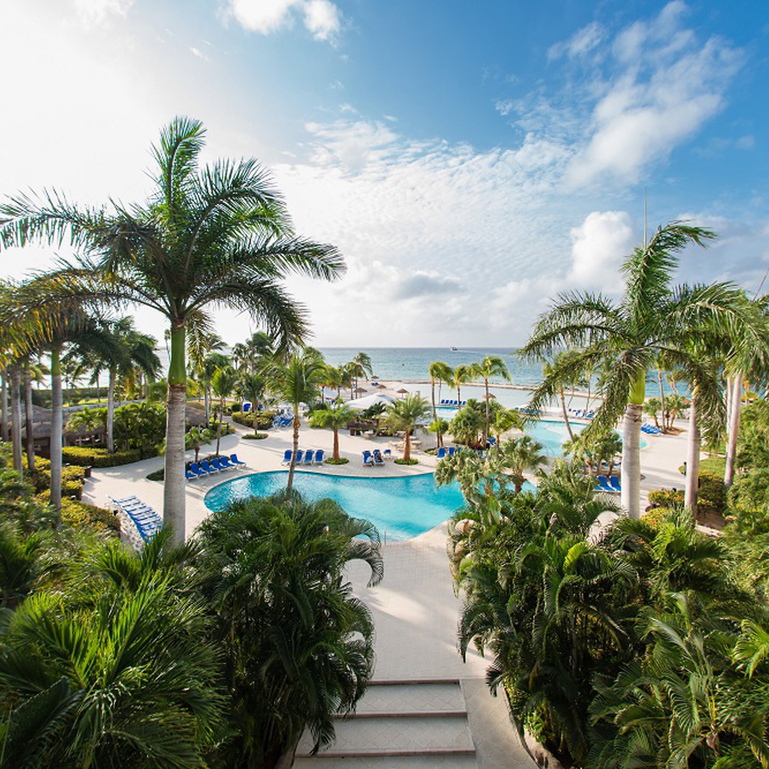 Renaissance Aruba Resort & Casino Hosts Summer Launch Party