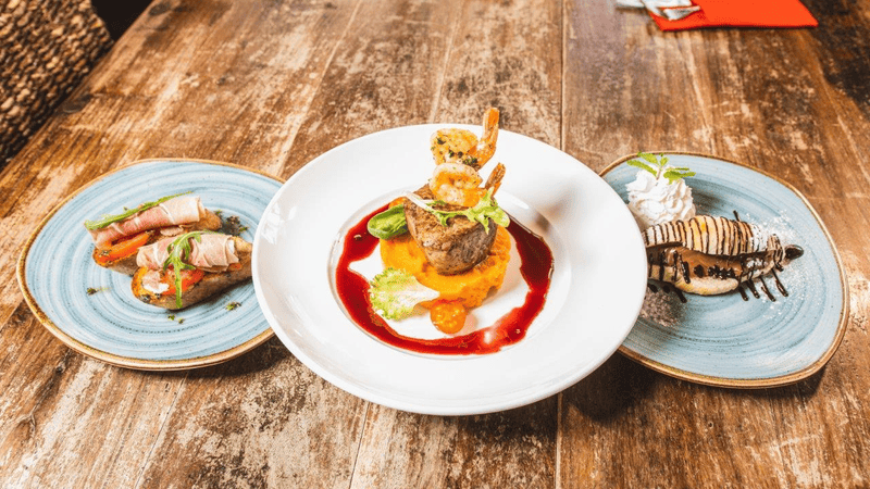 Spectacular February Special at Café the Plaza | Aruba.com