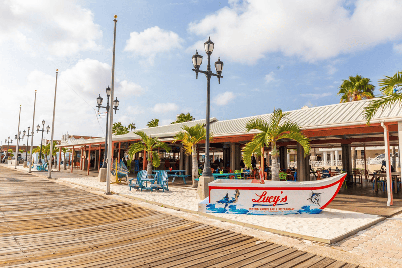 Lucy’s Retired Surfers Bar & Restaurant