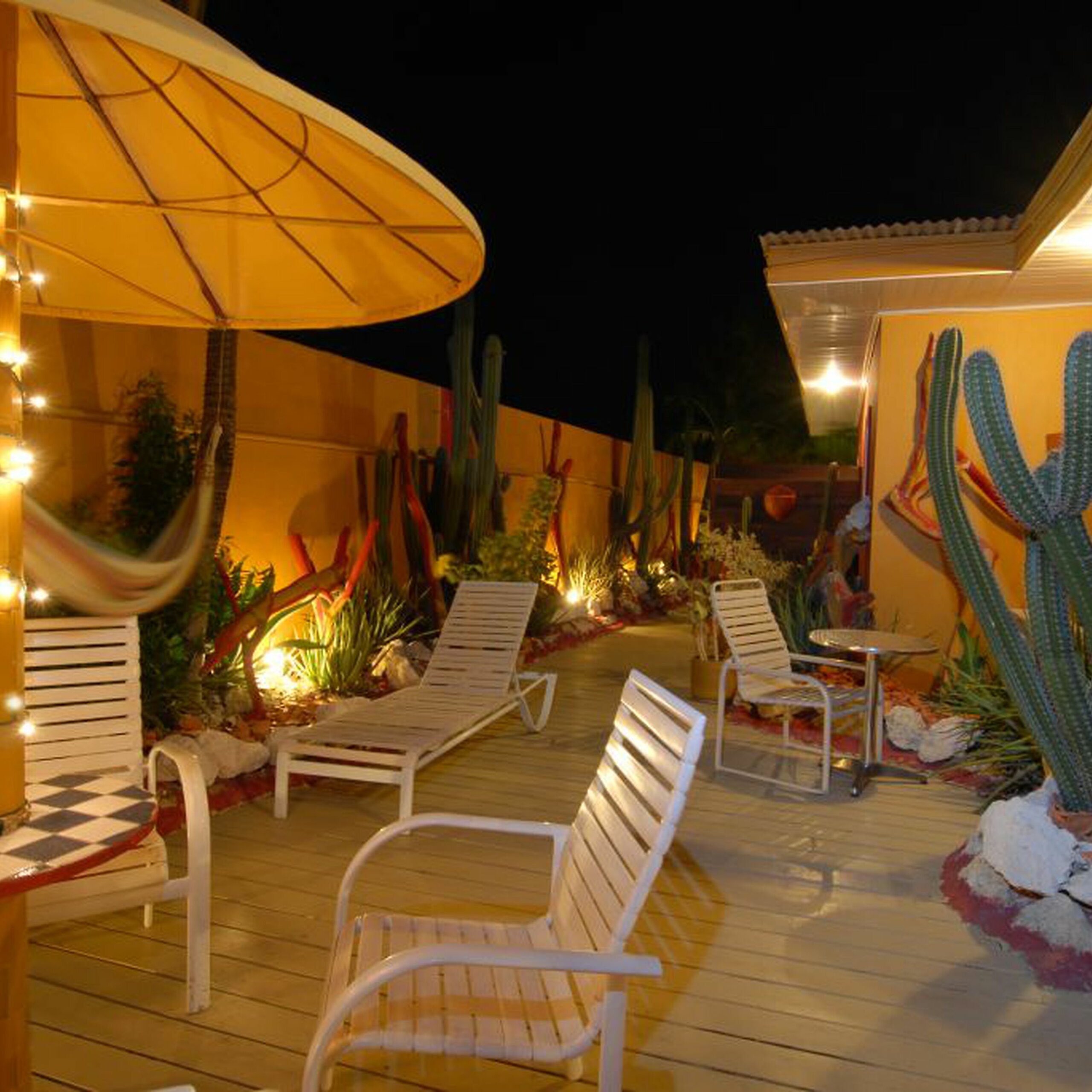 Studios & Apartment Rentals in Pos Chiquito Sea Breeze Apartments