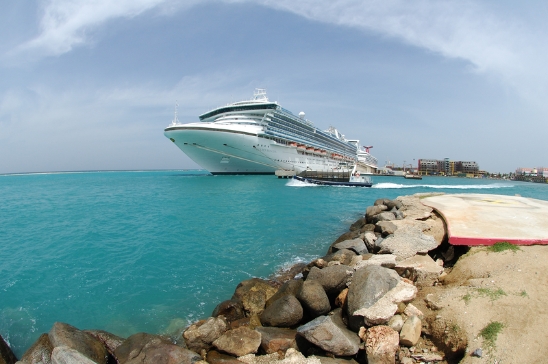 cruise ship departing from aruba